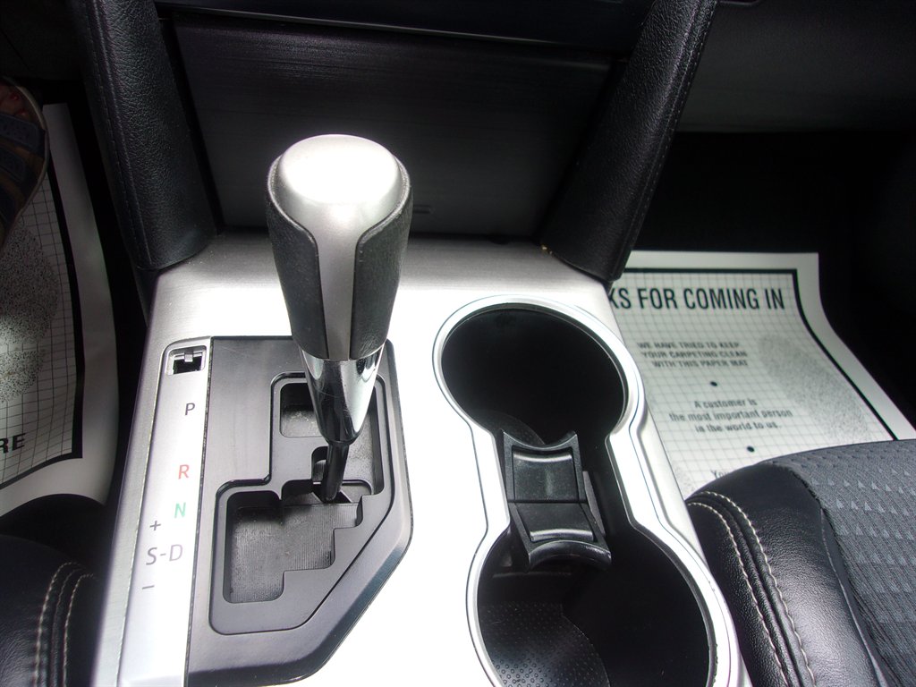 2012 Toyota Camry L photo