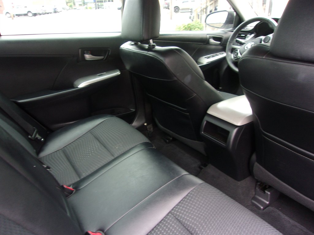 2012 Toyota Camry L photo
