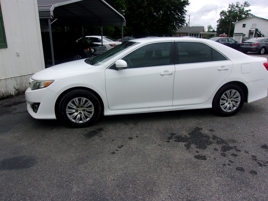 2012 Toyota Camry L photo