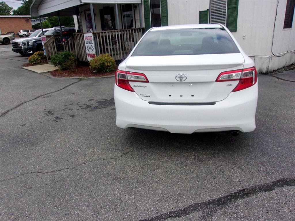 2012 Toyota Camry L photo