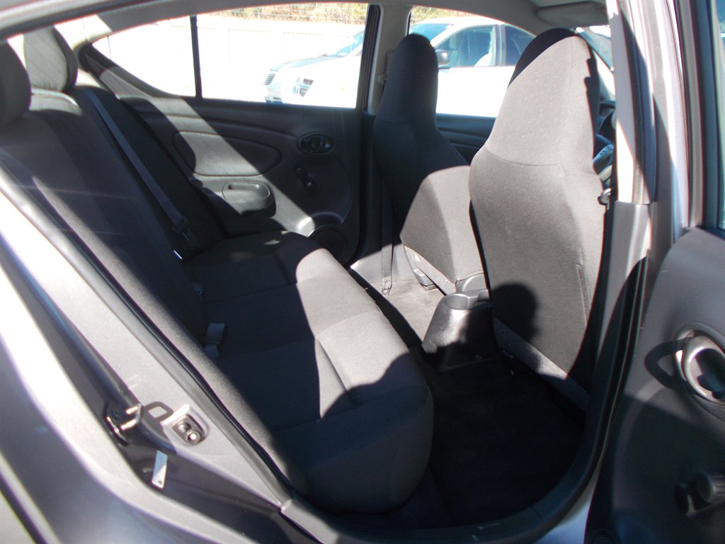 2017 Nissan Versa - $10,000