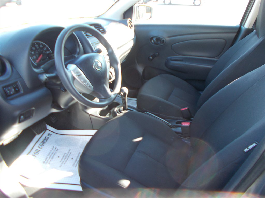 2017 Nissan Versa - $10,000