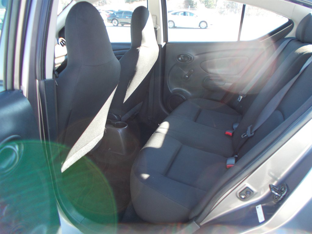2017 Nissan Versa - $10,000