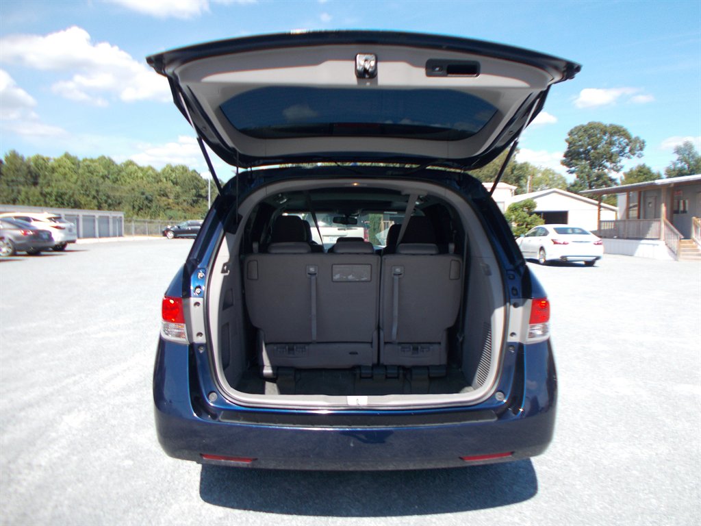 2016 Honda Odyssey - $15,500