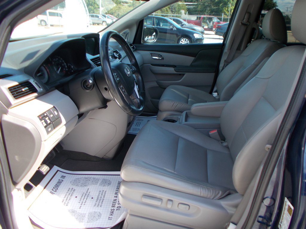 2016 Honda Odyssey - $15,500