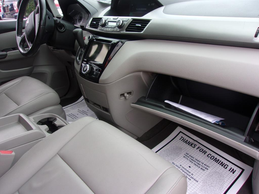 2016 Honda Odyssey - $15,500