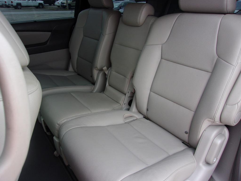 2016 Honda Odyssey - $15,500