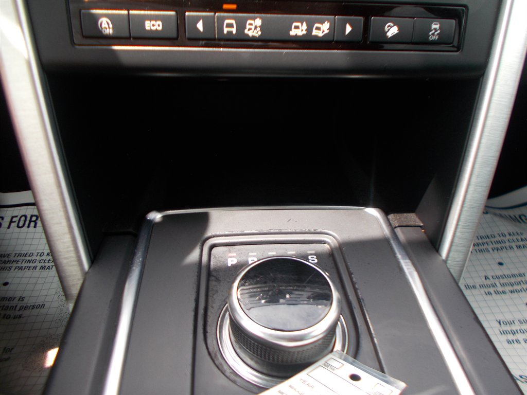2018 Land Rover Discovery - $12,500