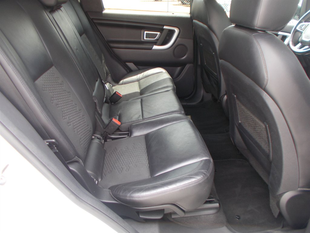 2018 Land Rover Discovery - $12,500