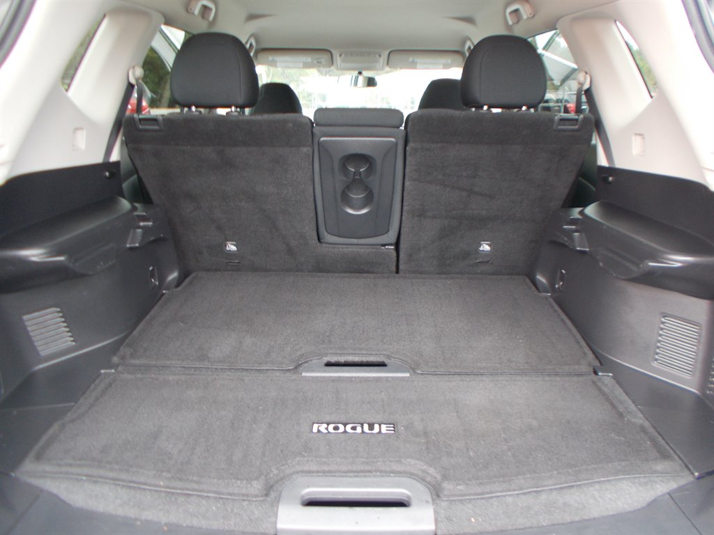 2018 Nissan Rogue - $13,000