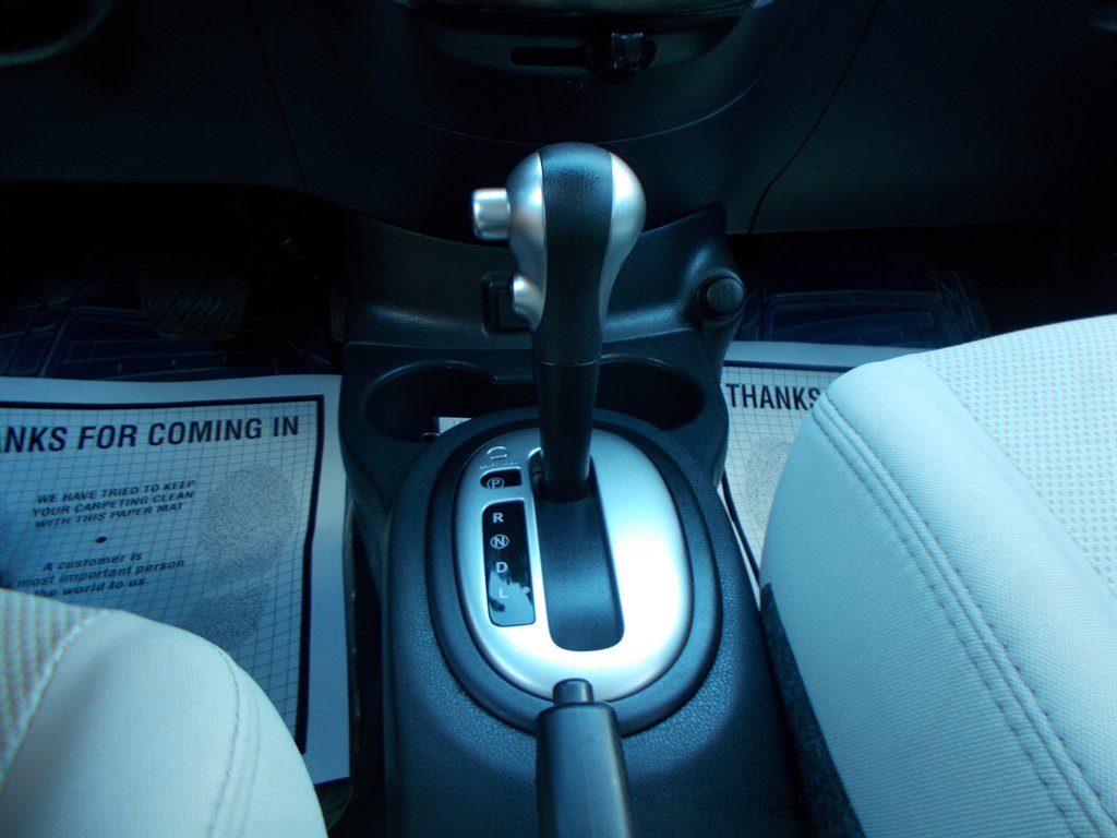 2017 Nissan Versa - $11,000