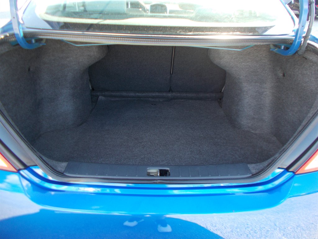 2017 Nissan Versa - $11,000