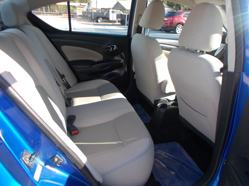 2017 Nissan Versa - $11,000