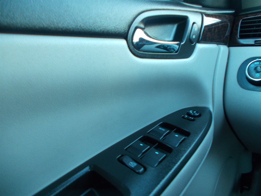 2014 Chevrolet Impala - $10,000