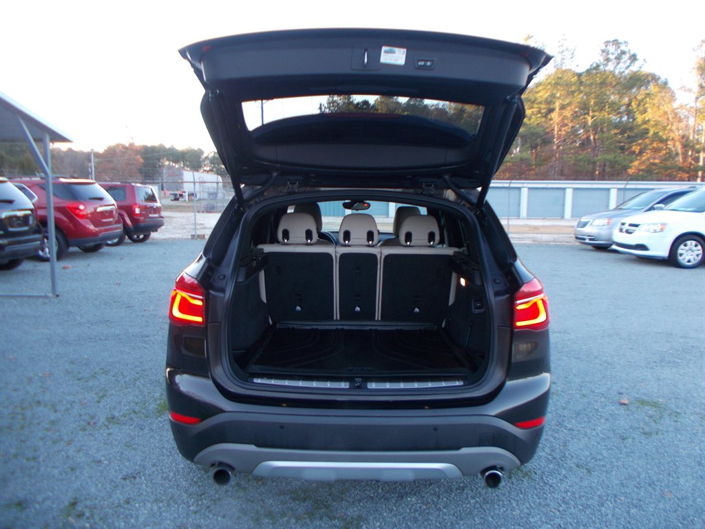 2017 BMW X1 - $10,000