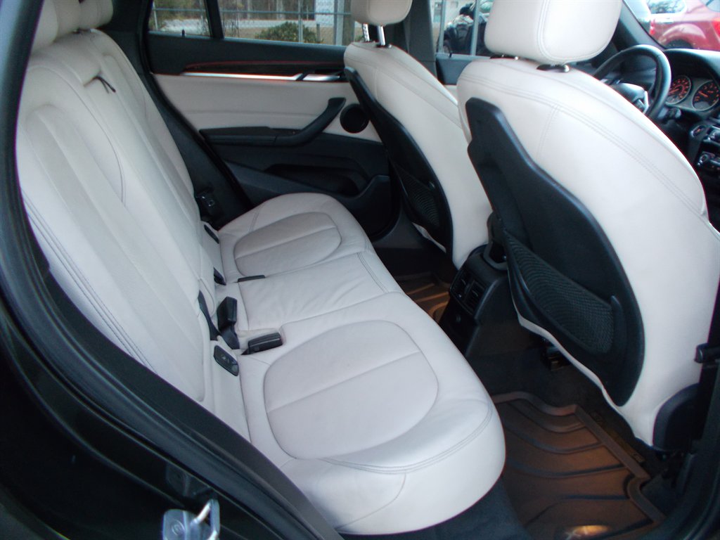 2017 BMW X1 - $10,000
