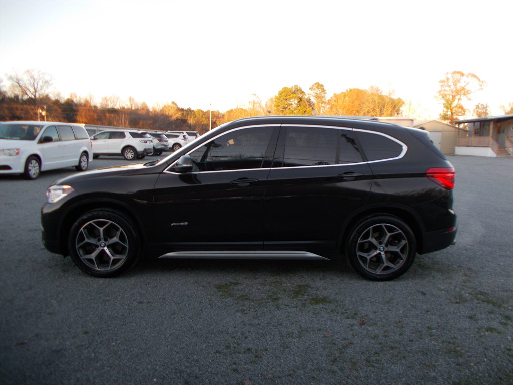 2017 BMW X1 - $10,000