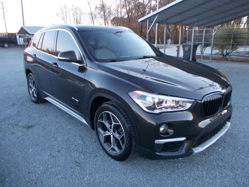 2017 BMW X1 - $10,000