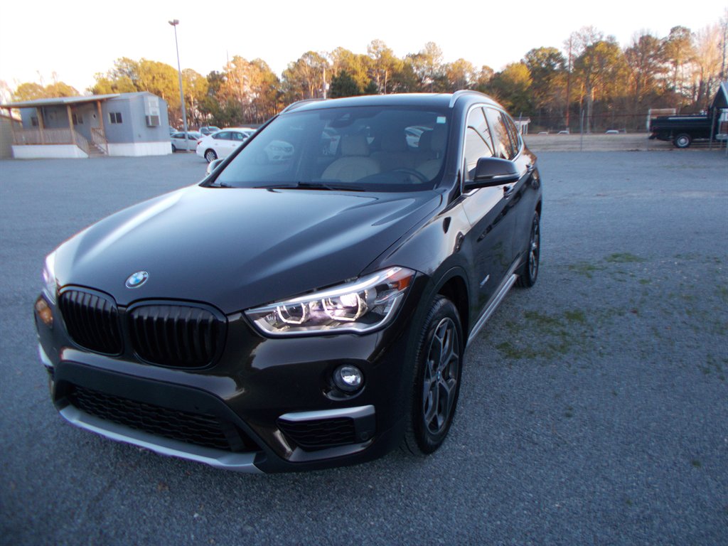 2017 BMW X1 - $10,000
