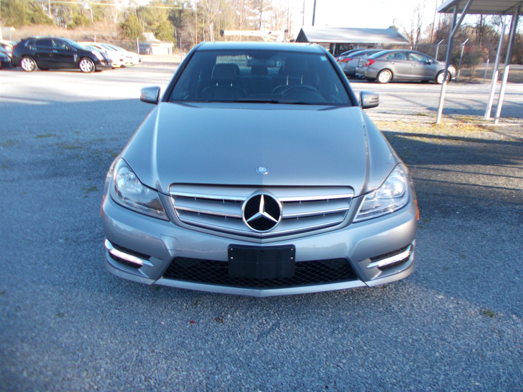 2013 Mercedes-Benz C-Class - $9,500
