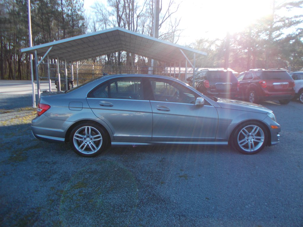 2013 Mercedes-Benz C-Class - $9,500