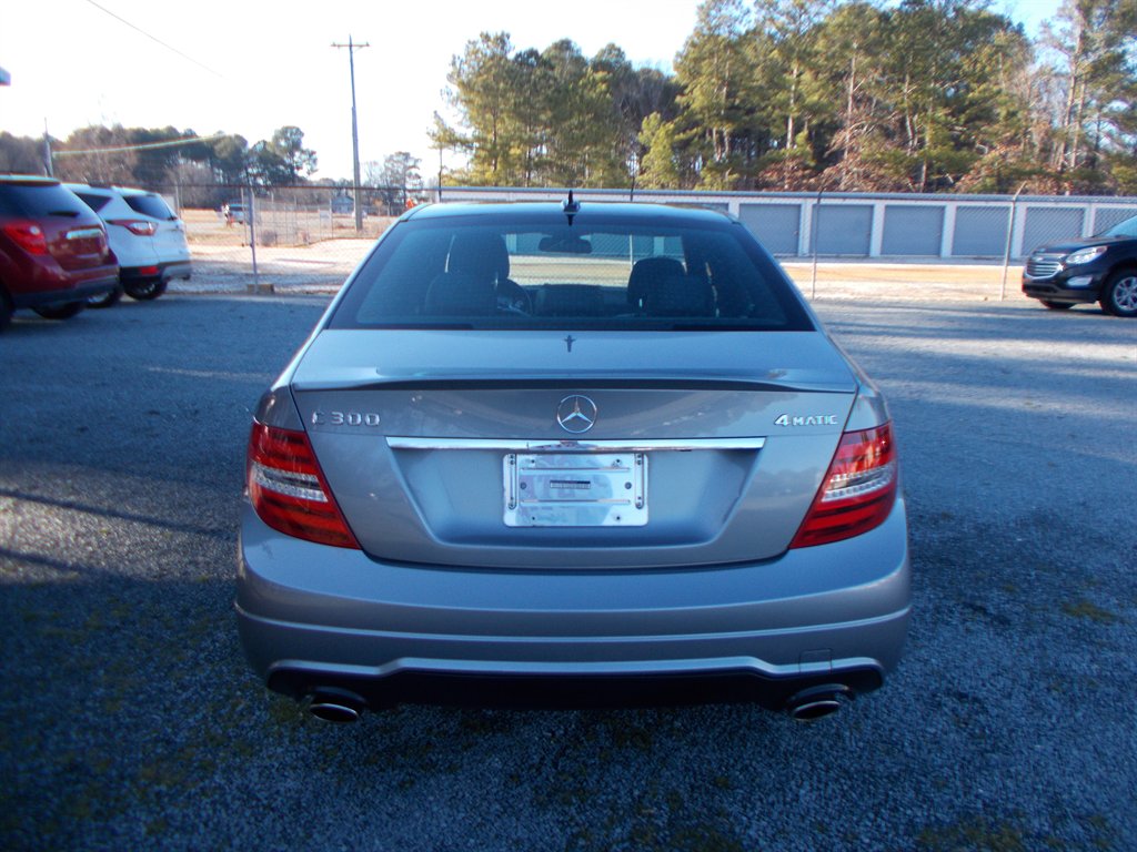2013 Mercedes-Benz C-Class - $9,500