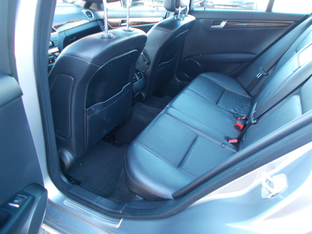 2013 Mercedes-Benz C-Class - $9,500