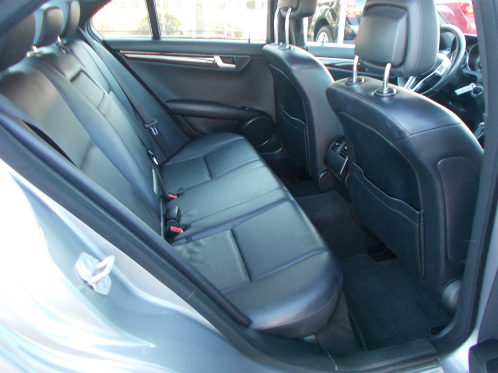 2013 Mercedes-Benz C-Class - $9,500