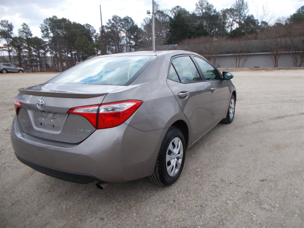 2015 Toyota Corolla - $12,000