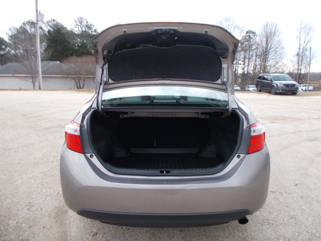 2015 Toyota Corolla - $12,000