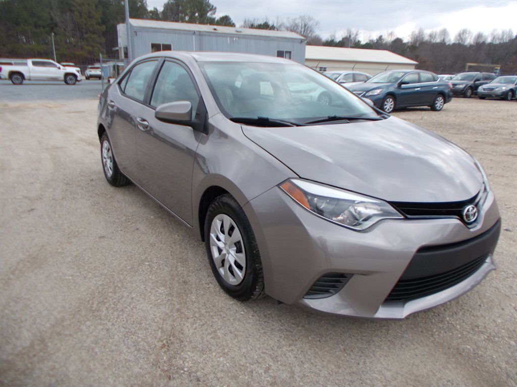 2015 Toyota Corolla - $12,000