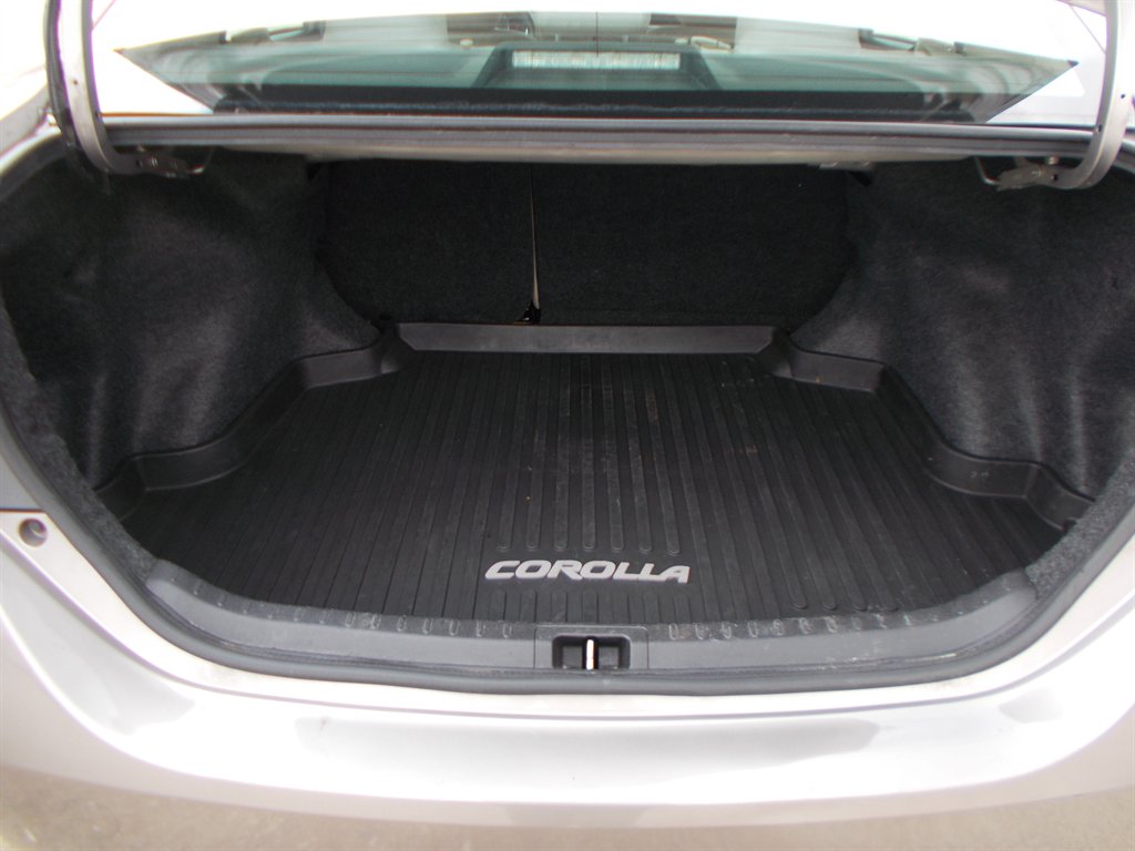 2015 Toyota Corolla - $12,000