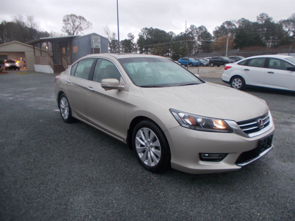 2013 Honda Accord - $15,000