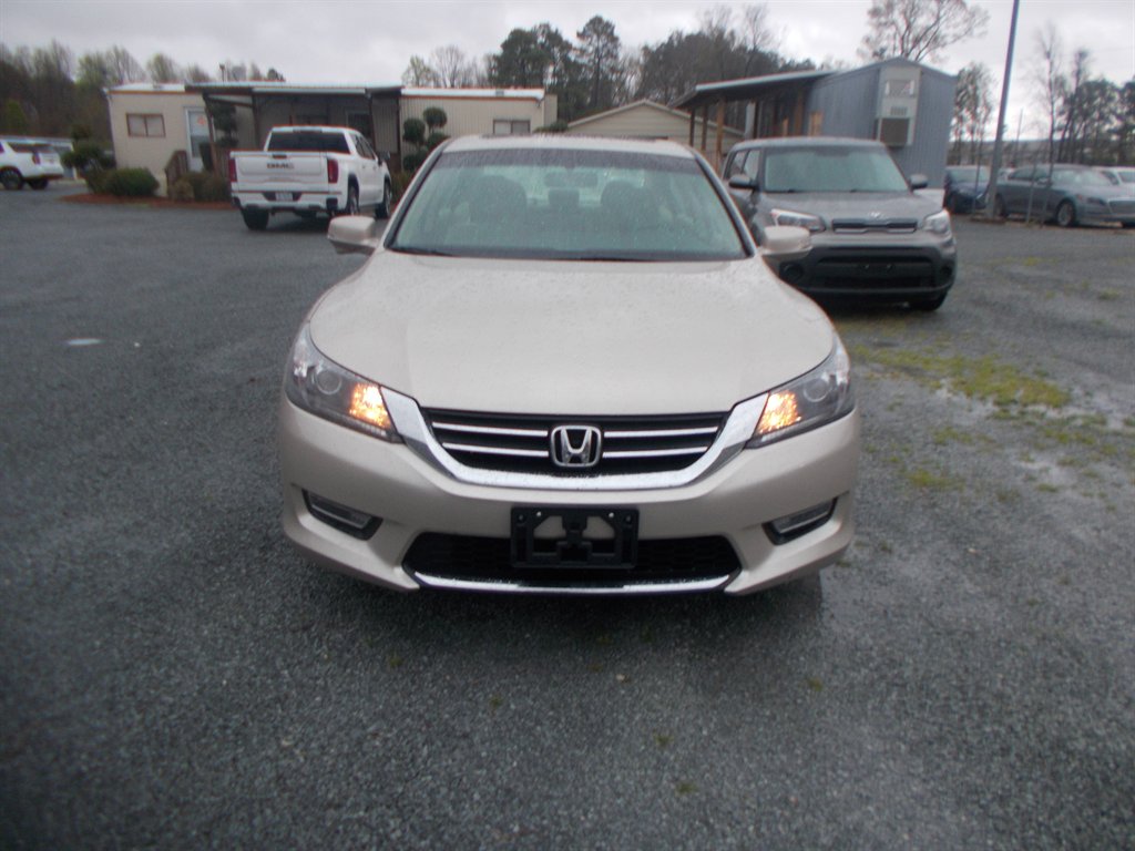 2013 Honda Accord - $15,000