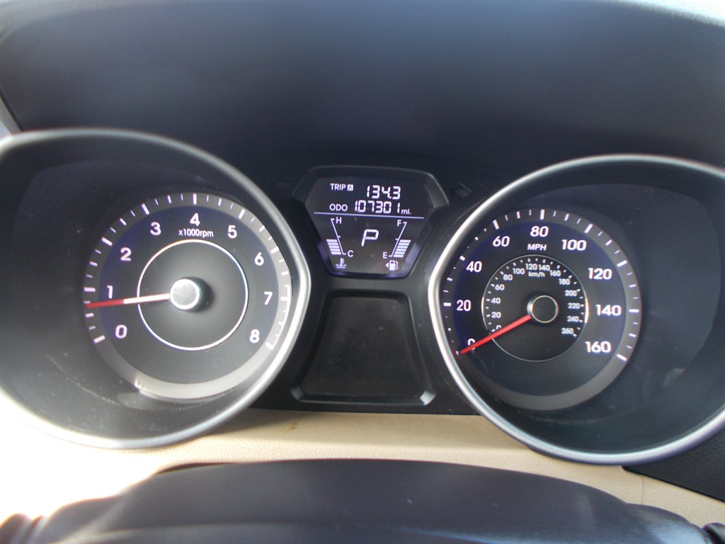 2013 Hyundai Elantra - $10,000