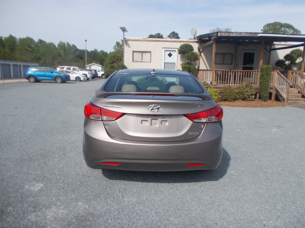 2013 Hyundai Elantra - $10,000