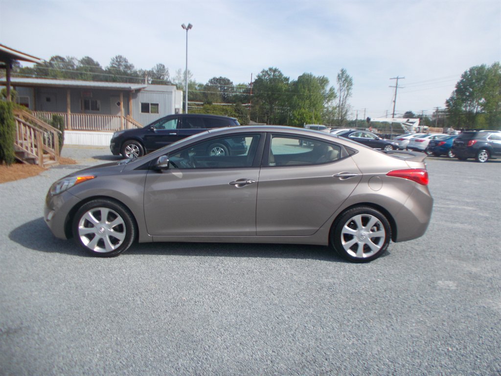 2013 Hyundai Elantra - $10,000