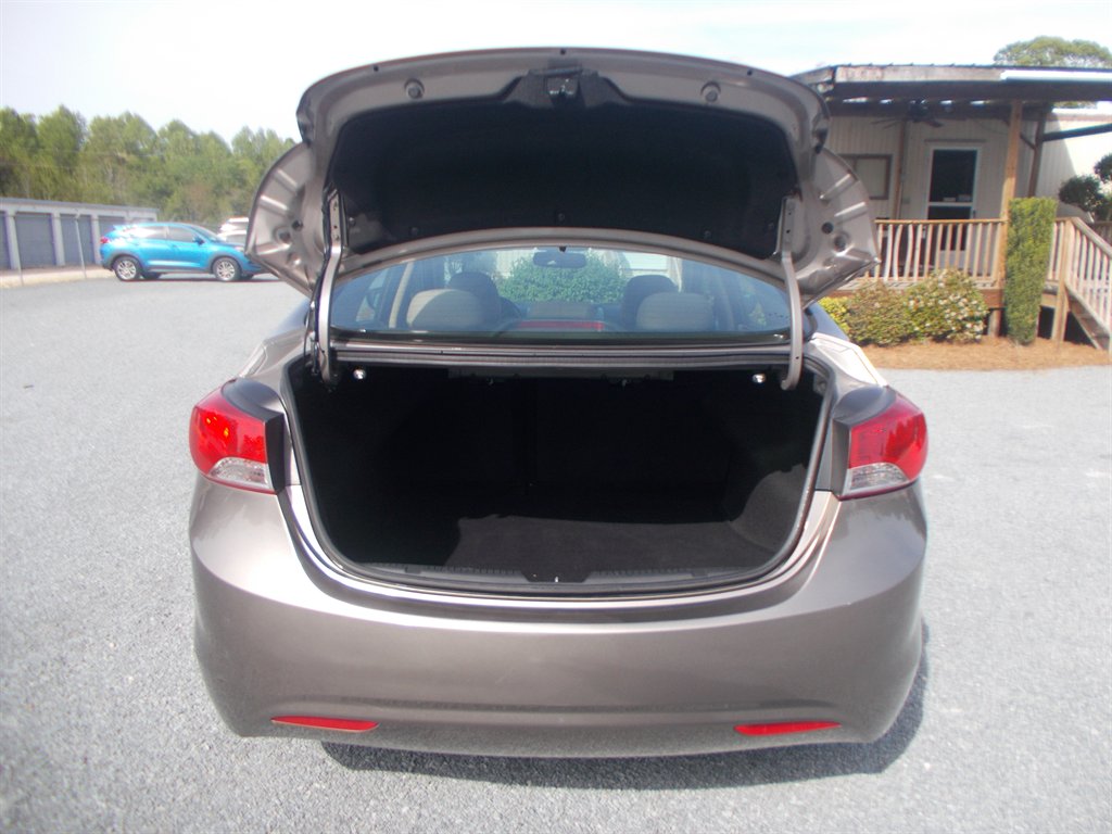 2013 Hyundai Elantra - $10,000