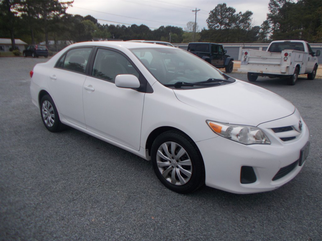 2012 Toyota Corolla - $11,500