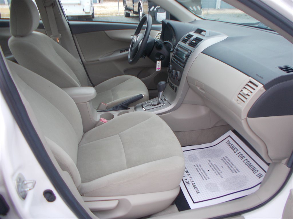 2012 Toyota Corolla - $11,500