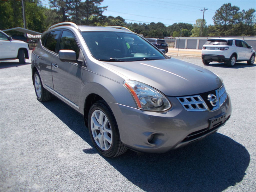 2013 Nissan Rogue - $11,000