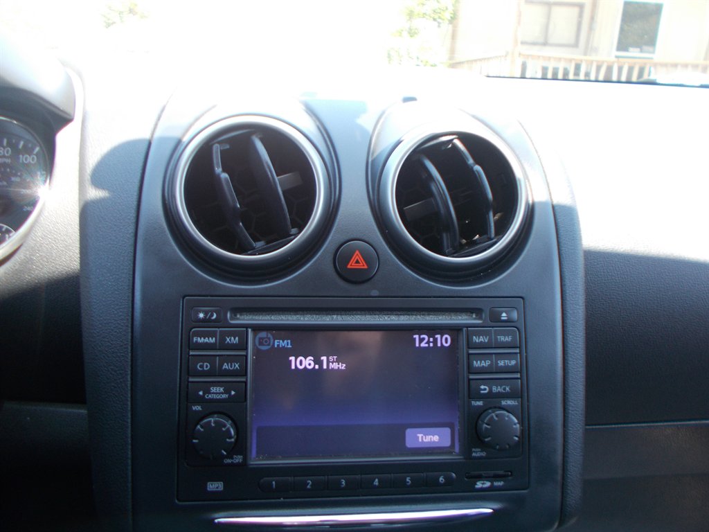2013 Nissan Rogue - $11,000