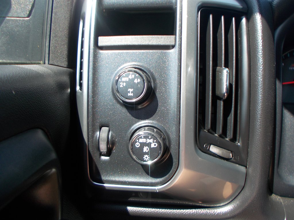 2015 Chevrolet Silverado 1500 - $16,500