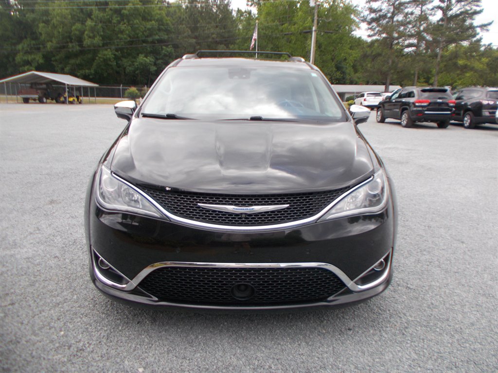 2018 Chrysler Pacifica - $15,000