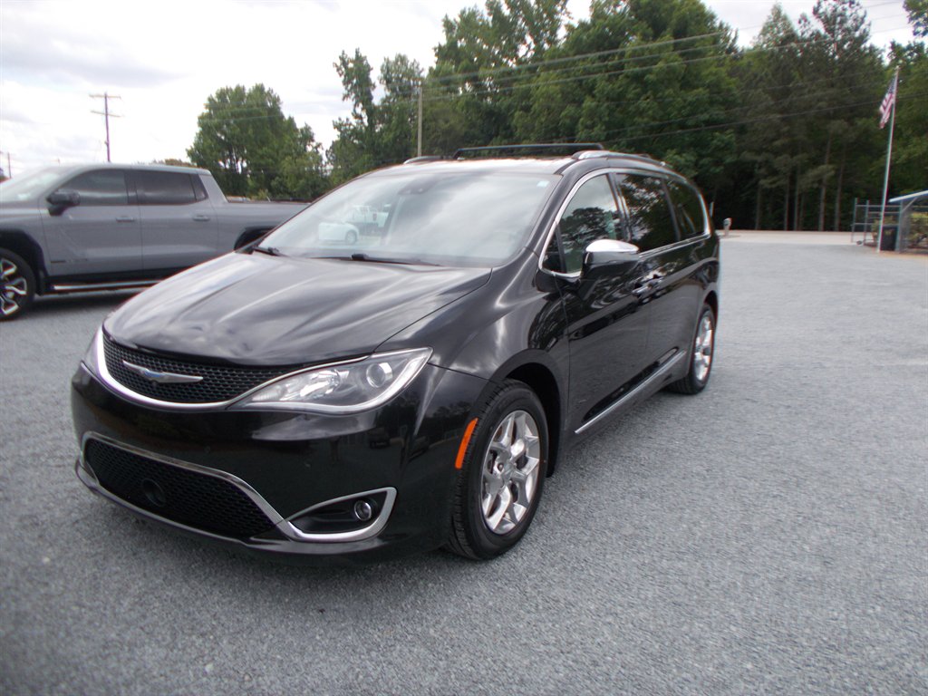 2018 Chrysler Pacifica - $15,000