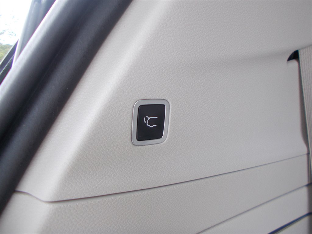 2018 Chrysler Pacifica - $15,000