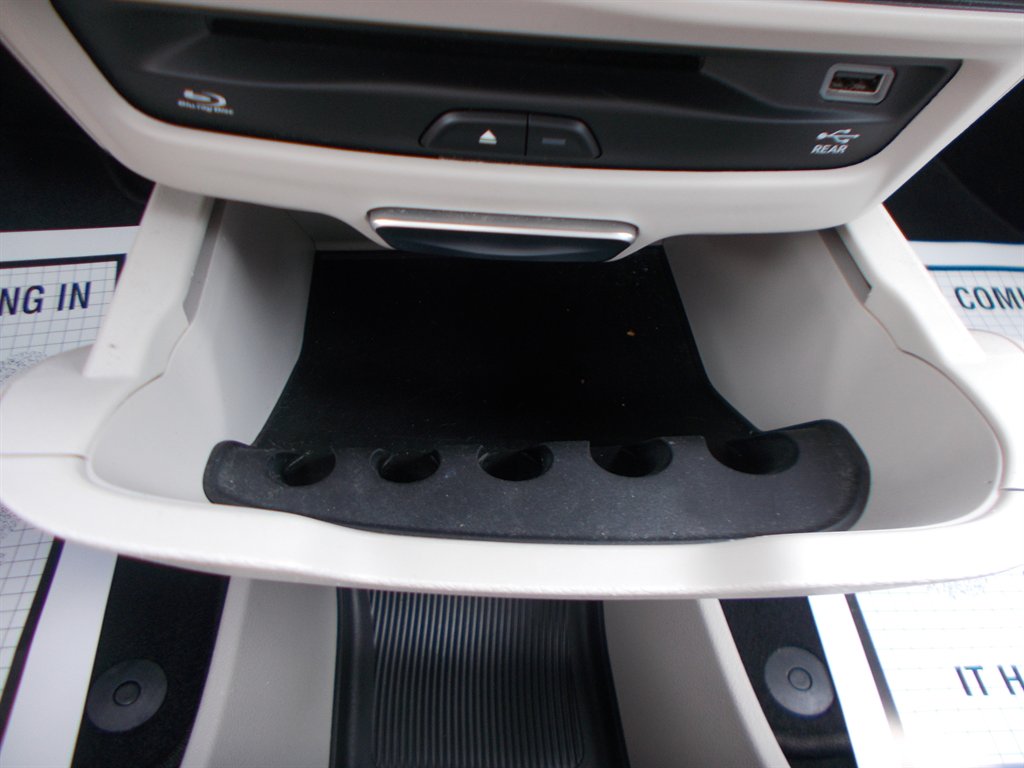 2018 Chrysler Pacifica - $15,000