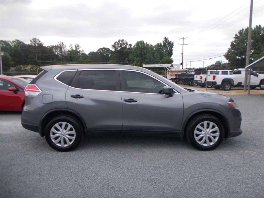 2016 Nissan Rogue - $11,000