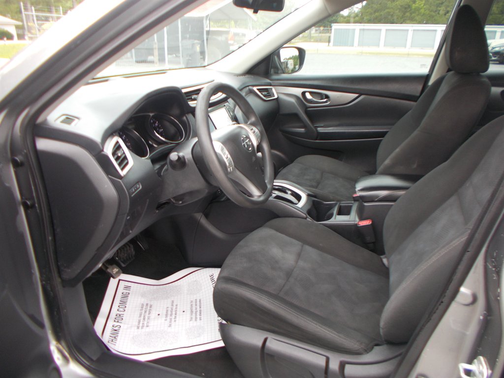 2016 Nissan Rogue - $11,000