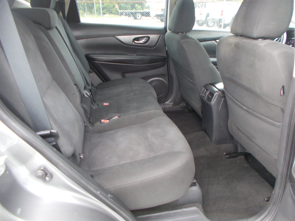 2016 Nissan Rogue - $11,000